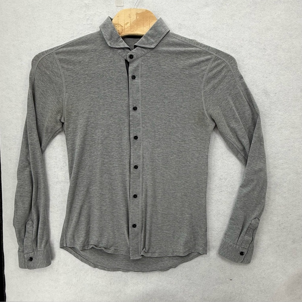 Lululemon Men’s Rival Button Up Heathered Medium Grey